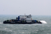 [세월호 실시간]사흘 만에 수색 재개… 빠른 조류에 여전히 '난항'