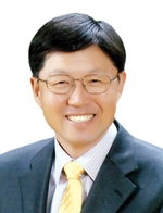 사람은 비판 대상 아닌 이해 대상이다