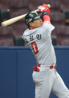 김강민, 고척돔 첫 그랜드슬램… 부상 복귀 장시환, 무실점 호투