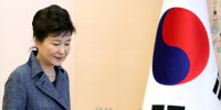 朴대통령 지지율 한자릿수대 진입…靑 "어쩔 수 없는 상황"