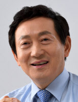 [4·12 보선 열전현장]김시화 '골목상권 살리기' 강조 "생활임금 도입·민간부문 확대"