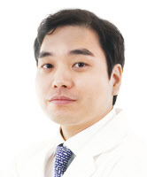 [의학칼럼]어깨통증 무작정 운동만 하면 낭패