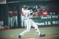 [인터뷰]'KT 창단 첫 KBO 월간 MVP' 유한준