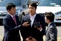[경인포토]'성폭행 의혹' 넥센 히어로즈 조상우 경찰 출석