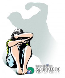 3년간 장애인 가족 '폭행·<b>끓는물 학대</b>·연금갈취' 혐의 40대 주부, 고작...