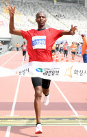 [제20회 화성 효(孝)마라톤대회-영광의 얼굴]생애 첫 우승' 마틴 카로키, "식사량 조절하며 준비… 케냐 가족에 보탬"
