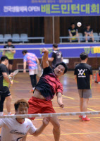 [용인시·경인일보배 배드민턴대회]셔틀콕은 우정을 싣고… 네트 너머 열정에 꽂히다