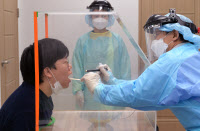 [코로나19-로컬의 재발견·로컬방역의 성과와 과제②]"인력 갈아넣는 방식으론 오래 못가"… 다음 스텝은 '지역 거버넌스'