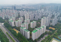 [신지영의 인사이트] 어느 아파트 이야기 - 욕망의 탑이 쌓아올린 도시 풍경