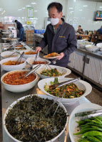 [맛집을 찾아서] 포천 축석고개 휴게소 '만찬한식뷔페'