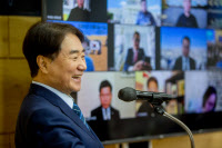 [인터뷰…공감] '한반도 평화 실타래 푸는' 이석현 민주평화통일자문회의 수석부의장