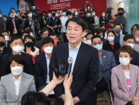 [포토] 당선 소감 밝히는 안철수 후보