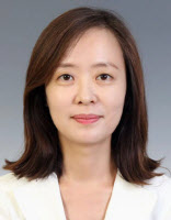 [제20회 푸른인천글쓰기대회 심사평] 김정경 인천대학교 국어국문학과 교수