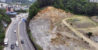 [포토] 공사장 급경사 절개지, 장마철 어쩌려고