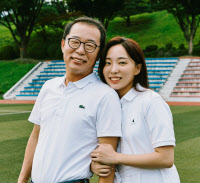 삼성전자 기흥캠 대이은 정재표-정나영… '아버지와 딸' 청춘이 깃든 일터