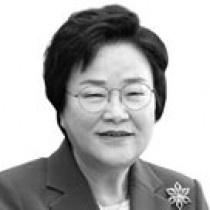 [자치단상] 수도권규제 개선·반도체파크 조성해야 한다