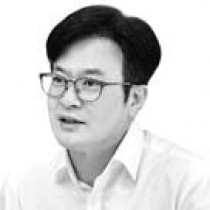 [자치단상] 가볼 만한 길 아닌 '가야 할 길'