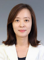 [제21회 푸른인천글쓰기] 심사평|김정경 인천대학교 국어국문학과 교수