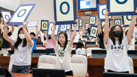[포토] "동의합니다!" 의회 의사결정 체험 나선 교동초 학생들
