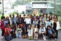 잼버리 대원 만난 김동연 "인종·국적 차별 않는 행복한 경기도 만들겠다"