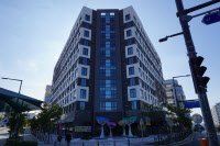 [2023 경인 히트상품 기업체부문 대상(건설)] 서영건설플러스-수원역 '서영더엘'