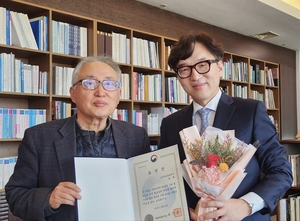 박환 전 수원대 교수, 문체부장관 표창 수상… 유물연구 발전 기여