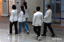 개원의로 수련병원 땜질… "갑자기 들어와 일 못 해"