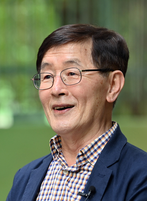 김찬삼-슈바이처 가교 역할 … 박정남 전 주가봉 대사 별세