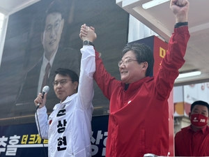 인천에 뜬 유승민 ‘수도권 열세’ 속 중도층 마음 돌릴까