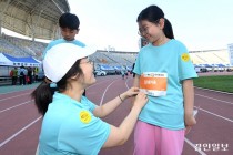 [제25회 화성孝마라톤대회] '페이스메이커' 아빠 엄마와 함께… '완주의 기쁨' 누렸다