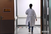 법원, 정부 손 들었다… 27년만의 '의대 증원' 초읽기