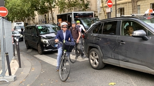 ‘공유자전거 활주’ 바이커 되는 파리지앵의 일상 [유혜연 기자의 지금, 여기 파리]