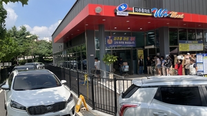 주차장 없는 인천 유일 군(軍)영외마트… 교통난 주민불편 호소