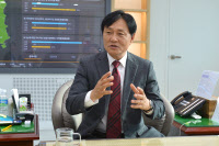[인터뷰] 보선 당선… '취임 한 달' 박용철 강화군수