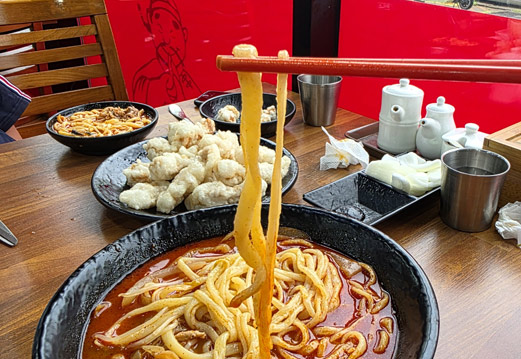 짬뽕 먹기의 달인이면 오라 ‘고수의 맛’을 보여줄테니